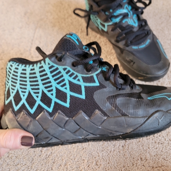 LaMelo Ball MB.01 Buzz City Basketball Sneakers 7 - Picture 6 of 7